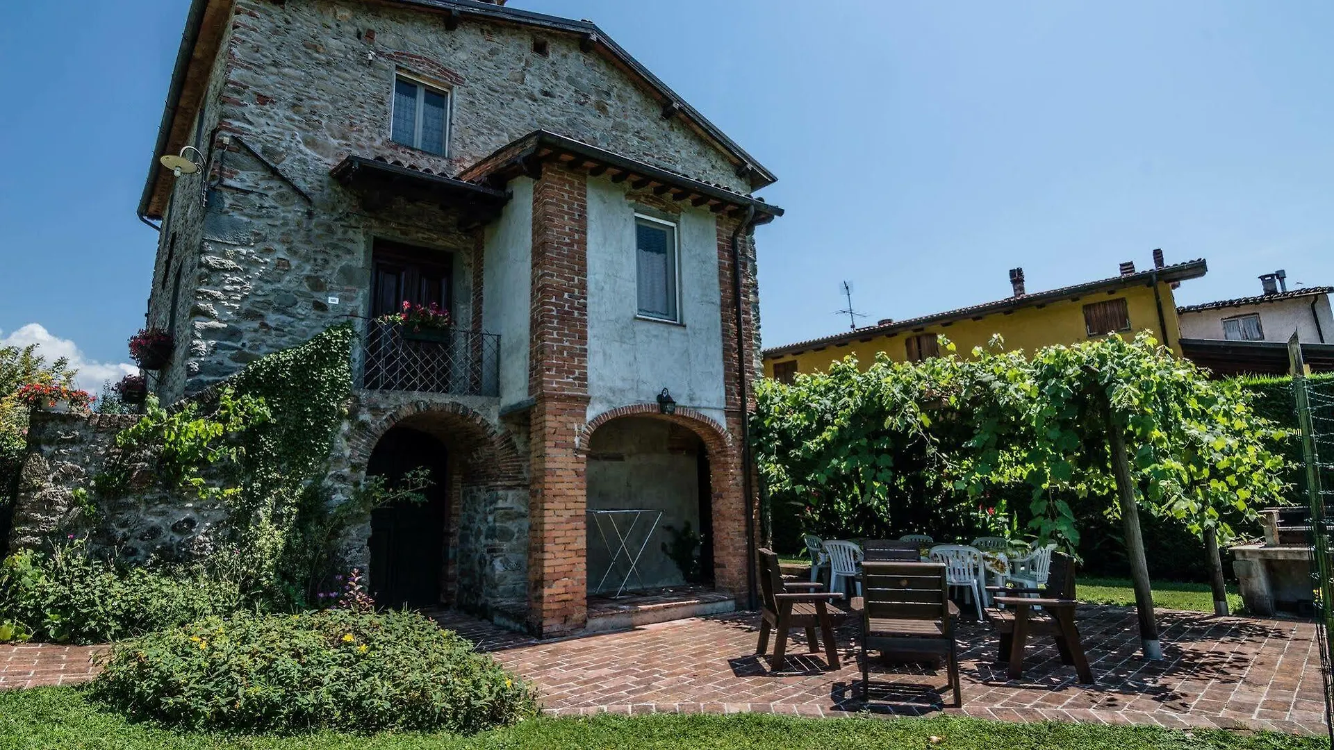 Gospodarstwo agroturystyczne Agriturismo Chioi Barga Włochy